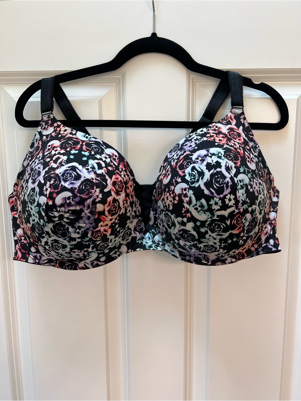 Torrid 44DD Push-Up Plunge Bra Skull Floral Back Smoothing Goth